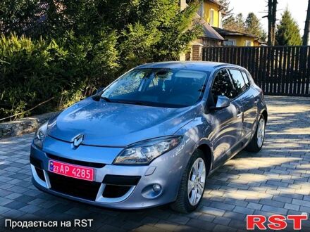 Рено Меган 2009 у Вознесенске на Automoto.ua Рено Меган, об'ємом двигуна 16 л та пробігом 187 тис. км за 6700 $, фото 1 на Automoto.ua