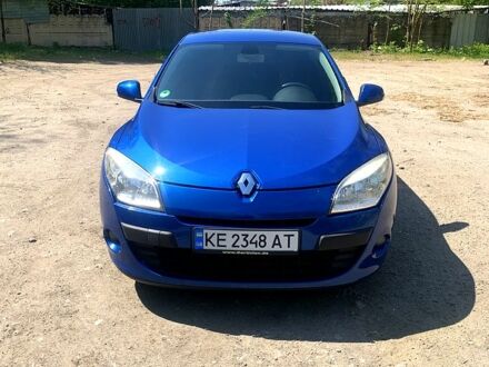 Рено Меган 2010 у Дніпро (Дніпропетровську) на Automoto.ua Рено Меган, об'ємом двигуна 14 л та пробігом 158 тис. км за 5800 $, фото 1 на Automoto.ua