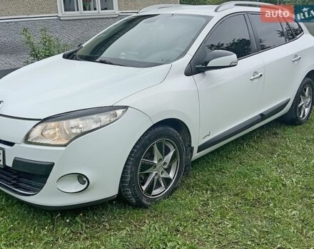 Рено Меган, объемом двигателя 1.46 л и пробегом 278 тыс. км за 7400 $, фото 1 на Automoto.ua