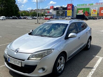 Рено Меган 2011 в Днепре (Днепропетровске) на Automoto.ua Рено Меган, объемом двигателя 1.5 л и пробегом 338 тыс. км за 6700 $, фото 1 на Automoto.ua