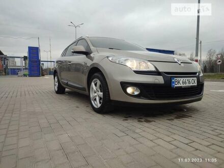 Рено Меган 2012 у Дубно на Automoto.ua Рено Меган, об'ємом двигуна 1.5 л та пробігом 331 тис. км за 7750 $, фото 1 на Automoto.ua