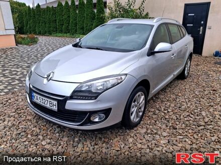 Рено Меган 2013 в Киеве на Automoto.ua Рено Меган, объемом двигателя 1.5 л и пробегом 205 тыс. км за 7500 $, фото 1 на Automoto.ua
