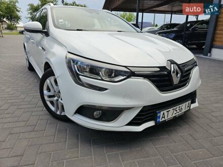 Рено Меган 2019 в Коломые на Automoto.ua Рено Меган, объемом двигателя 1.46 л и пробегом 258 тыс. км за 12300 $, фото 1 на Automoto.ua