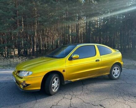 Жовтий Рено Меган, об'ємом двигуна 2 л та пробігом 235 тис. км за 2800 $, фото 1 на Automoto.ua