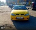 Желтый Рено Меган, объемом двигателя 1.6 л и пробегом 162 тыс. км за 3000 $, фото 4 на Automoto.ua