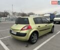Желтый Рено Меган, объемом двигателя 1.4 л и пробегом 283 тыс. км за 3999 $, фото 1 на Automoto.ua