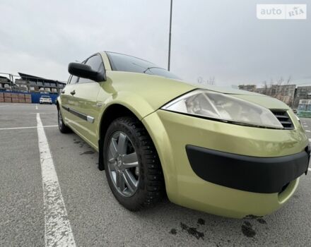 Желтый Рено Меган, объемом двигателя 1.4 л и пробегом 283 тыс. км за 4900 $, фото 3 на Automoto.ua