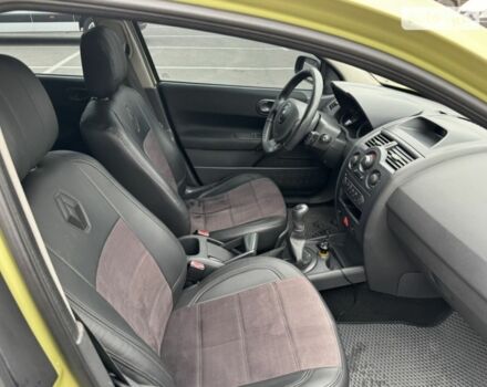 Желтый Рено Меган, объемом двигателя 1.4 л и пробегом 283 тыс. км за 4900 $, фото 6 на Automoto.ua