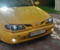 Желтый Рено Меган, объемом двигателя 2 л и пробегом 215 тыс. км за 1500 $, фото 1 на Automoto.ua