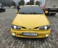 Жовтий Рено Меган, об'ємом двигуна 2 л та пробігом 210 тис. км за 2000 $, фото 1 на Automoto.ua
