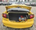 Жовтий Рено Меган, об'ємом двигуна 2 л та пробігом 210 тис. км за 2000 $, фото 6 на Automoto.ua