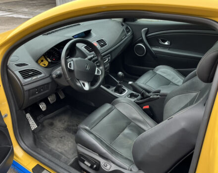 Жовтий Рено Меган, об'ємом двигуна 2 л та пробігом 70 тис. км за 13300 $, фото 10 на Automoto.ua