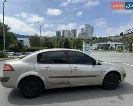 Желтый Рено Меган, объемом двигателя 1.46 л и пробегом 418 тыс. км за 2999 $, фото 3 на Automoto.ua