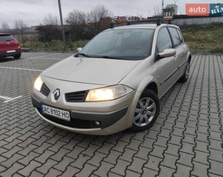 Желтый Рено Меган, объемом двигателя 1.6 л и пробегом 244 тыс. км за 4800 $, фото 1 на Automoto.ua