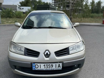 Желтый Рено Меган, объемом двигателя 1.46 л и пробегом 418 тыс. км за 2999 $, фото 1 на Automoto.ua