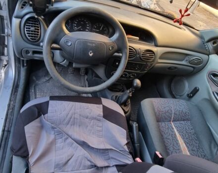Рено Меган 1996 в Каменское - Днепродзержинск на Automoto.ua Серый Рено Меган, объемом двигателя 0 л и пробегом 360 тыс. км за 1700 $, фото 4 на Automoto.ua