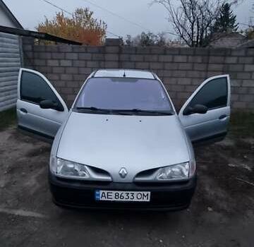 Сірий Рено Меган, об'ємом двигуна 1.4 л та пробігом 362 тис. км за 1750 $, фото 1 на Automoto.ua