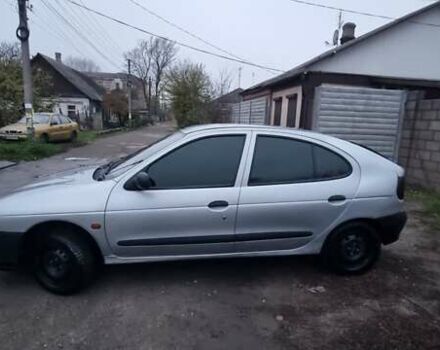 Сірий Рено Меган, об'ємом двигуна 1.4 л та пробігом 362 тис. км за 1750 $, фото 7 на Automoto.ua