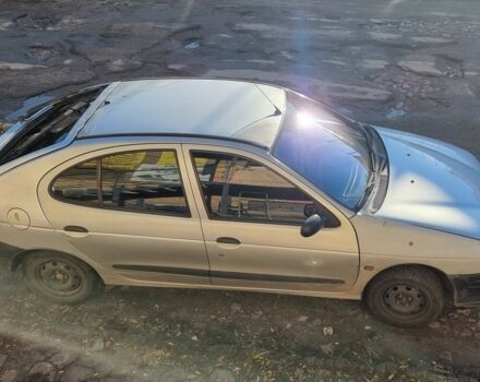 Рено Меган 1996 в Каменское - Днепродзержинск на Automoto.ua Серый Рено Меган, объемом двигателя 0 л и пробегом 360 тыс. км за 1700 $, фото 1 на Automoto.ua