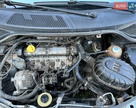 Рено Меган 1997 в Виннице на Automoto.ua Серый Рено Меган, объемом двигателя 2 л и пробегом 324 тыс. км за 2200 $, фото 10 на Automoto.ua