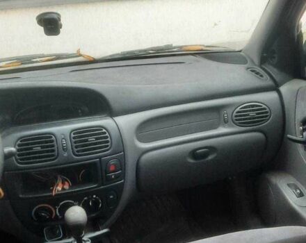 Серый Рено Меган, объемом двигателя 1.4 л и пробегом 320 тыс. км за 900 $, фото 10 на Automoto.ua