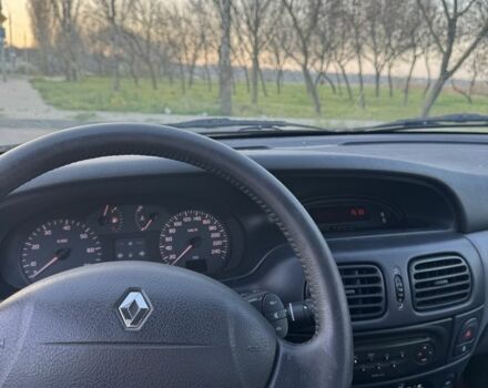 Серый Рено Меган, объемом двигателя 1.6 л и пробегом 150 тыс. км за 1600 $, фото 11 на Automoto.ua
