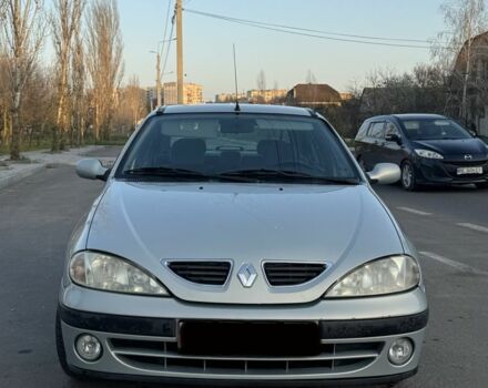 Серый Рено Меган, объемом двигателя 1.6 л и пробегом 150 тыс. км за 1600 $, фото 1 на Automoto.ua