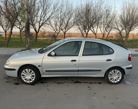 Серый Рено Меган, объемом двигателя 1.6 л и пробегом 150 тыс. км за 1600 $, фото 3 на Automoto.ua