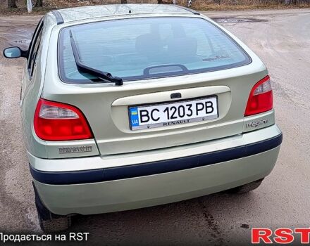 Серый Рено Меган, объемом двигателя 1.6 л и пробегом 280 тыс. км за 3950 $, фото 4 на Automoto.ua