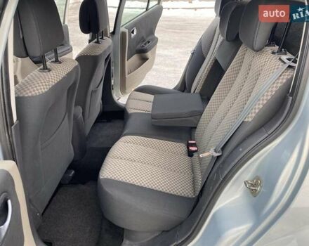 Сірий Рено Меган, об'ємом двигуна 1.6 л та пробігом 320 тис. км за 4000 $, фото 3 на Automoto.ua