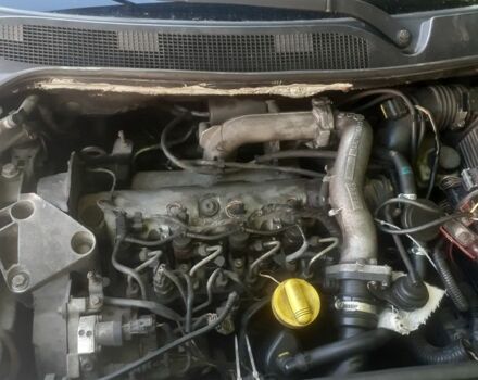 Серый Рено Меган, объемом двигателя 1.9 л и пробегом 250 тыс. км за 2000 $, фото 8 на Automoto.ua