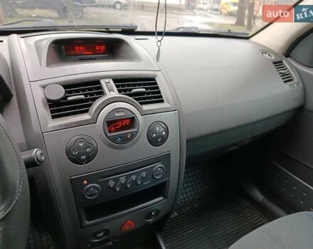 Серый Рено Меган, объемом двигателя 1.9 л и пробегом 285 тыс. км за 2200 $, фото 10 на Automoto.ua