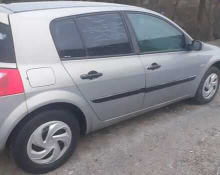 Серый Рено Меган, объемом двигателя 1.9 л и пробегом 250 тыс. км за 2000 $, фото 1 на Automoto.ua