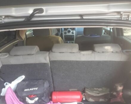 Серый Рено Меган, объемом двигателя 1.9 л и пробегом 250 тыс. км за 2000 $, фото 7 на Automoto.ua