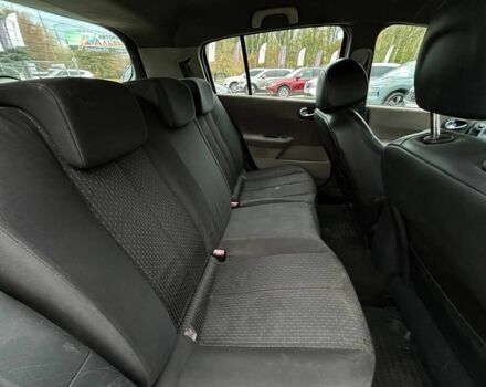 Рено Меган 2003 в Кривом Роге на Automoto.ua Серый Рено Меган, объемом двигателя 1.6 л и пробегом 240 тыс. км за 3300 $, фото 19 на Automoto.ua