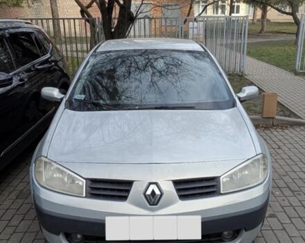 Серый Рено Меган, объемом двигателя 1.6 л и пробегом 230 тыс. км за 2000 $, фото 2 на Automoto.ua