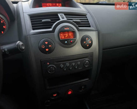 Сірий Рено Меган, об'ємом двигуна 1.9 л та пробігом 275 тис. км за 2790 $, фото 14 на Automoto.ua