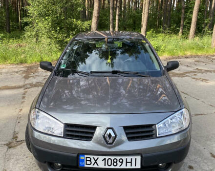 Рено Меган 2003 в Славуте на Automoto.ua Серый Рено Меган, объемом двигателя 1.6 л и пробегом 202 тыс. км за 3300 $, фото 1 на Automoto.ua