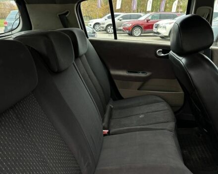 Рено Меган 2003 в Кривом Роге на Automoto.ua Серый Рено Меган, объемом двигателя 1.6 л и пробегом 240 тыс. км за 3300 $, фото 18 на Automoto.ua