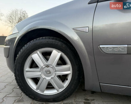 Сірий Рено Меган, об'ємом двигуна 1.9 л та пробігом 275 тис. км за 2790 $, фото 7 на Automoto.ua