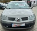 Рено Меган 2003 в Кривом Роге на Automoto.ua Серый Рено Меган, объемом двигателя 1.6 л и пробегом 240 тыс. км за 3300 $, фото 1 на Automoto.ua