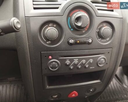 Серый Рено Меган, объемом двигателя 1.39 л и пробегом 123 тыс. км за 3550 $, фото 9 на Automoto.ua