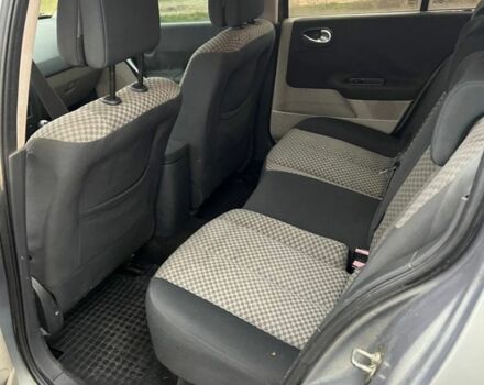 Серый Рено Меган, объемом двигателя 1.9 л и пробегом 300 тыс. км за 2850 $, фото 4 на Automoto.ua