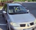 Сірий Рено Меган, об'ємом двигуна 2 л та пробігом 235 тис. км за 4100 $, фото 1 на Automoto.ua