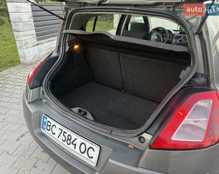 Сірий Рено Меган, об'ємом двигуна 1.9 л та пробігом 275 тис. км за 2790 $, фото 10 на Automoto.ua