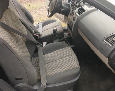 Серый Рено Меган, объемом двигателя 1.5 л и пробегом 191 тыс. км за 3900 $, фото 2 на Automoto.ua