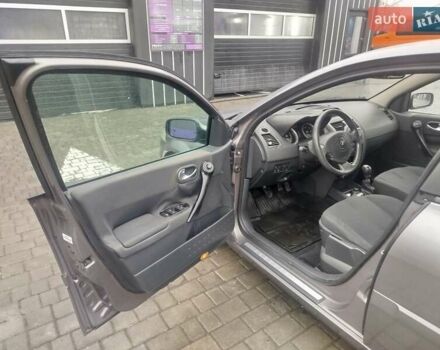 Серый Рено Меган, объемом двигателя 1.87 л и пробегом 280 тыс. км за 3500 $, фото 11 на Automoto.ua