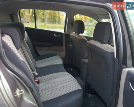 Серый Рено Меган, объемом двигателя 1.39 л и пробегом 164 тыс. км за 3650 $, фото 2 на Automoto.ua