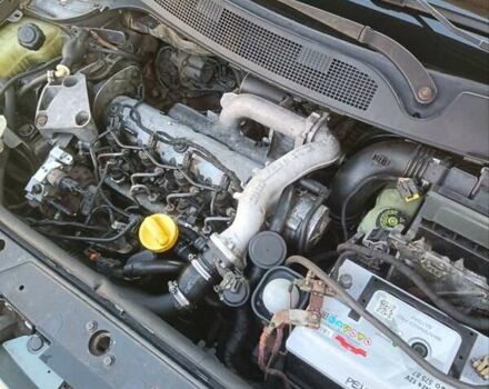 Сірий Рено Меган, об'ємом двигуна 1.87 л та пробігом 290 тис. км за 3300 $, фото 13 на Automoto.ua