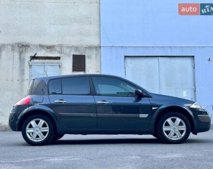 Рено Меган 2004 у Вінниці на Automoto.ua Сірий Рено Меган, об'ємом двигуна 1.6 л та пробігом 199 тис. км за 5300 $, фото 7 на Automoto.ua